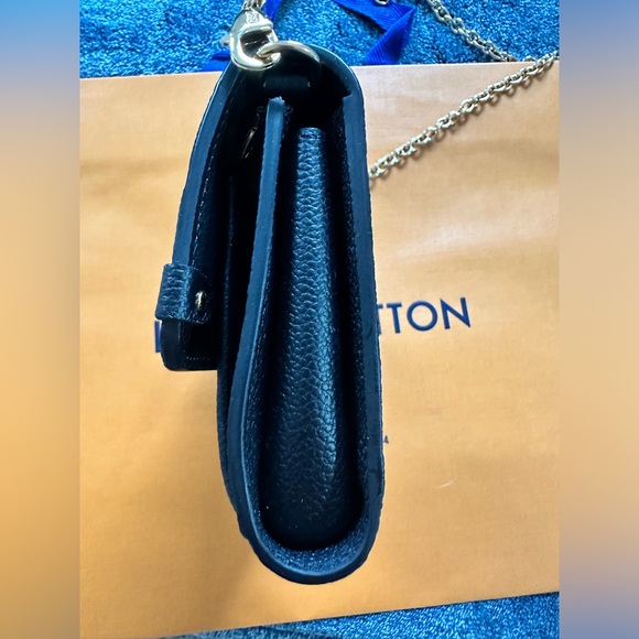 100% Authentic Louis Vuitton: Vavin Chain Wallet-Black MNG - Picture 11 of 13